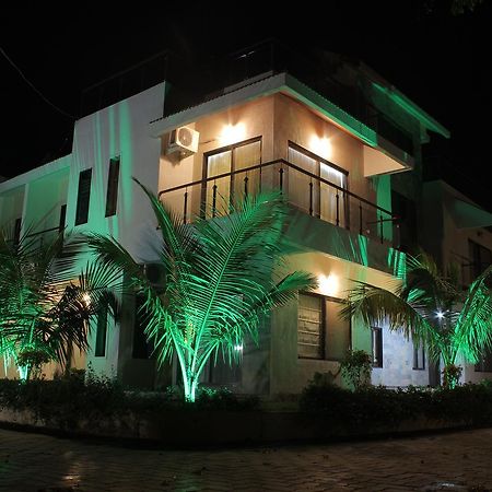 Sia Resort Alībāg Exterior photo
